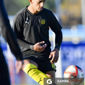 Stiven Muhlethaler, de Peñarol. Torneo Intermedio. Estadio Antonio Ubilla.