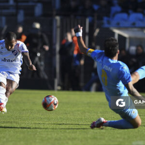 Rómulo Otero, de Nacional. Torneo Intermedio. Estadio Parque Alfredo V. Viera.