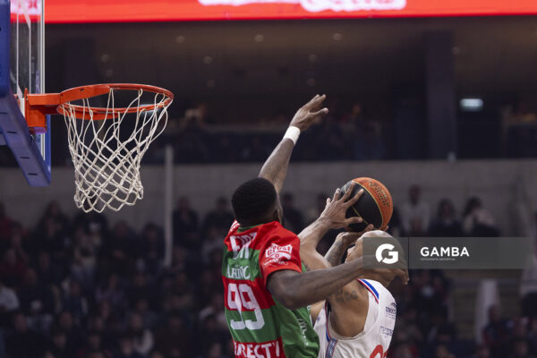 Ernesto Oglivie, de Nacional. Liga Uruguaya de Básquetbol. Antel Arena.