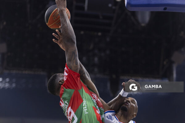 Jamil Wilson, de Aguada. Liga Uruguaya de Básquetbol. Antel Arena.