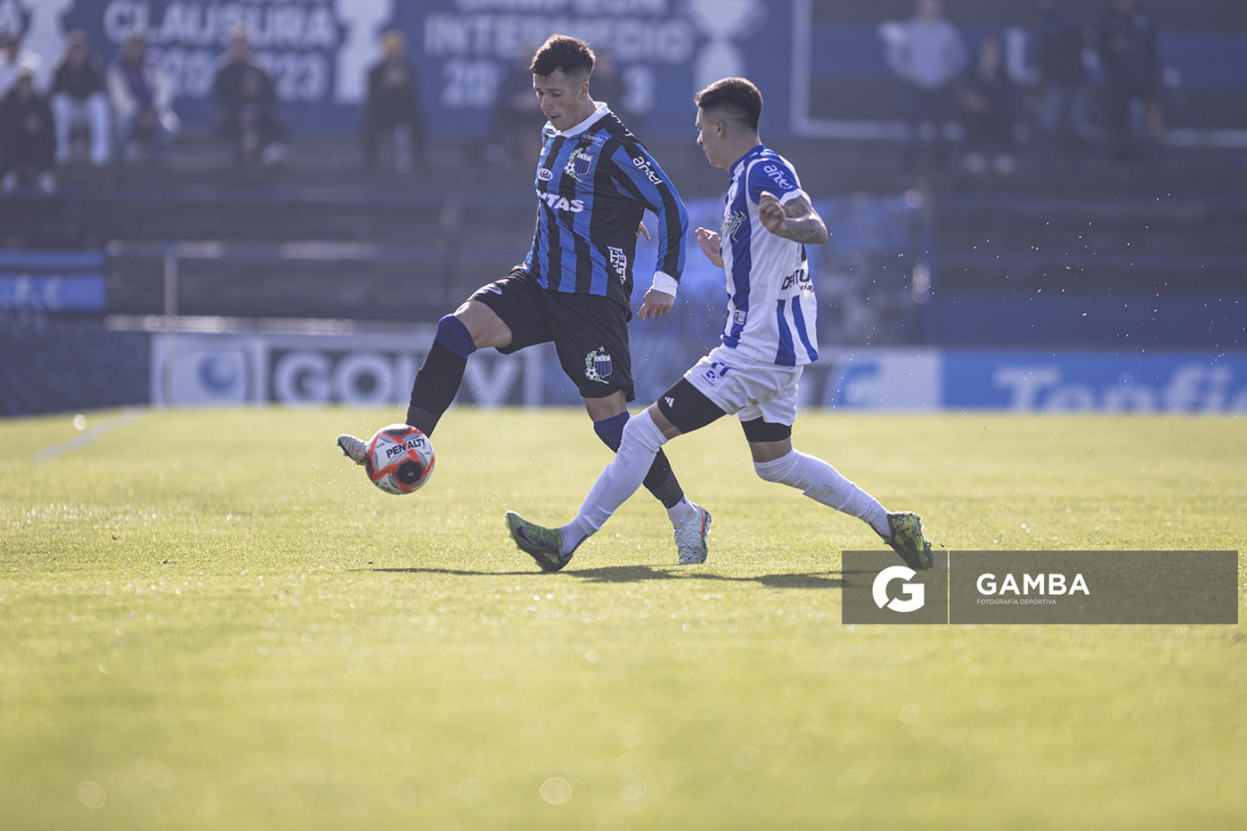 Facundo Perdomo, de Liverpool. Torneo Intermedio. Estadio Belvedere.