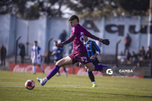 Gino Santilli, golero de Cerro Largo. Torneo Intermedio. Estadio Belvedere.