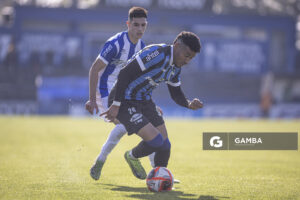 Kevin Amaro, de Liverpool. Torneo Intermedio. Estadio Belvedere.
