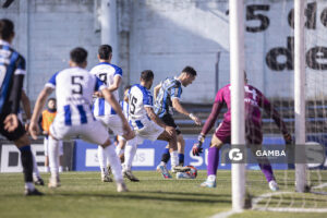 Francisco Bregante, de Liverpool. Torneo Intermedio. Estadio Belvedere.