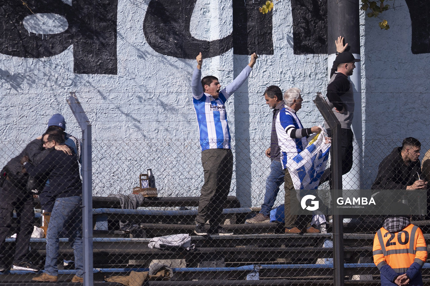 Hinchas de Cerro Largo. Torneo Intermedio. Estadio Belvedere.