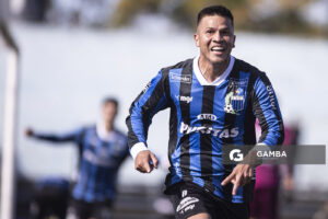 Hugo Quintana, de Liverpool. Torneo Intermedio. Estadio Belvedere.