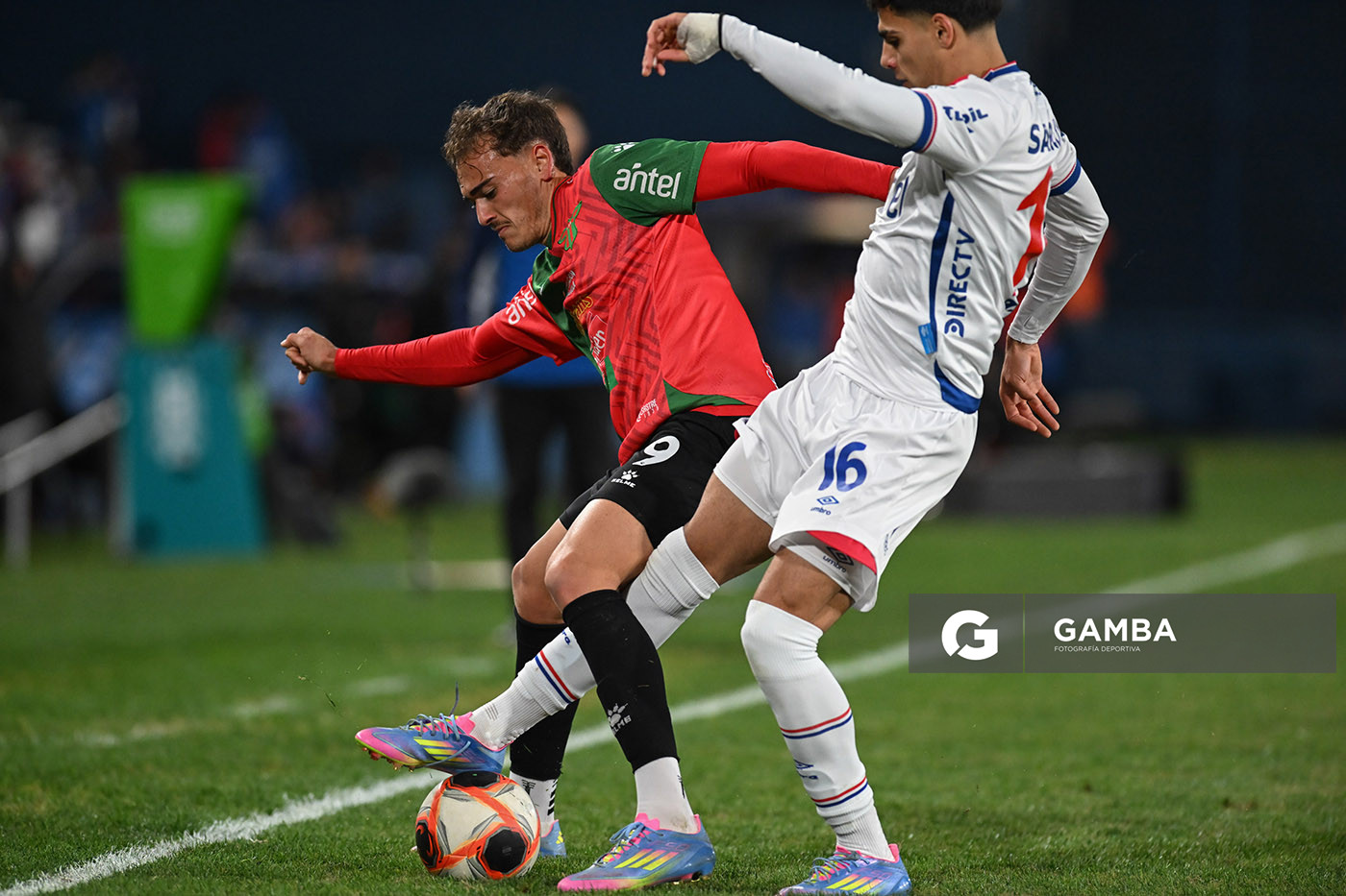 Agustín Anello, de Boston River. Torneo Intermedio. Estadio Gran Parque Central.