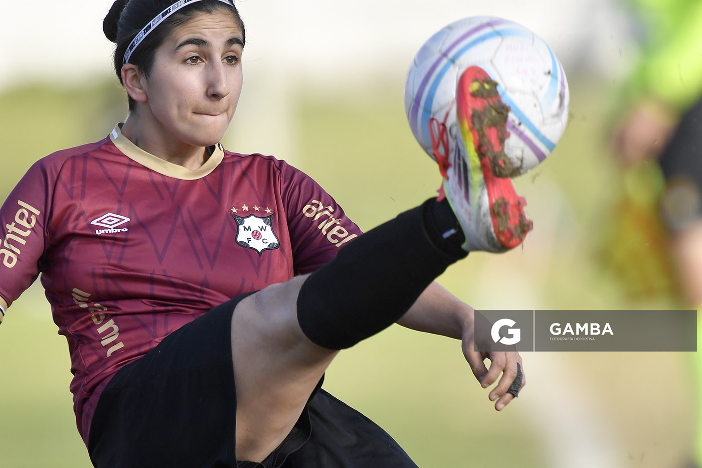 Romina Alberti, de Wanderers. Campeonato Uruguayo de Fútbol Femenino. Parque Ancap.