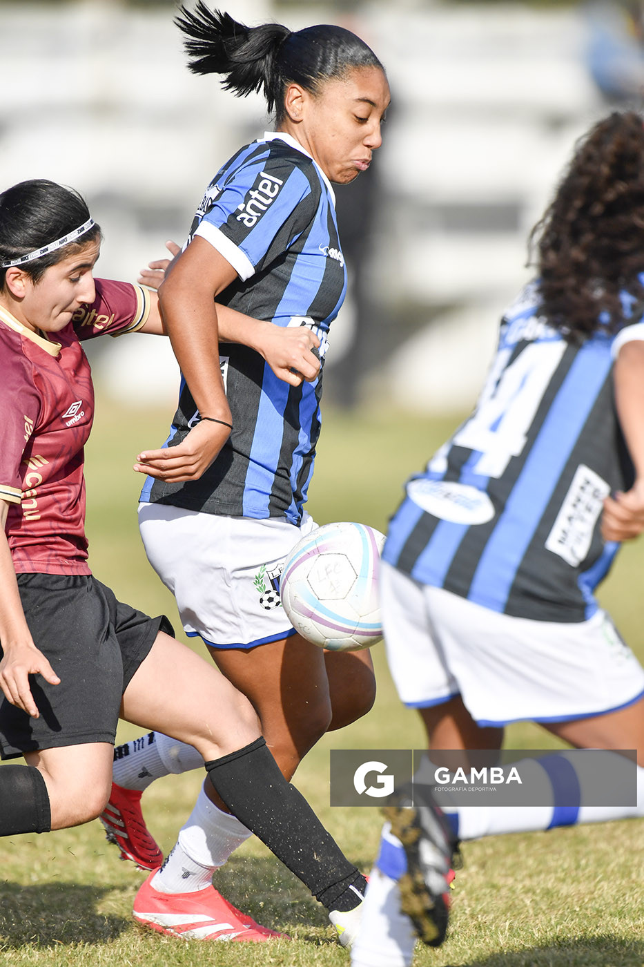 Agustina Gómez, de Liverpool. Campeonato Uruguayo de Fútbol Femenino. Parque Ancap.