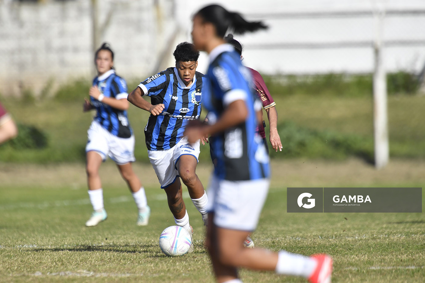Ilana Guedes, de Liverpool. Campeonato Uruguayo de Fútbol Femenino. Parque Ancap.