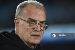 Marcelo Bielsa, director técnico de Uruguay. Eliminatorias Sudamericanas. Estadio Centenario.