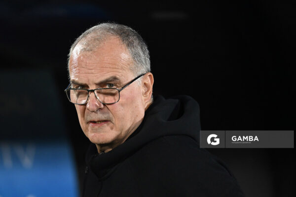 Marcelo Bielsa, director técnico de Uruguay. Eliminatorias Sudamericanas. Estadio Centenario.
