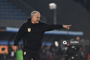 Marcelo Bielsa, director técnico de Uruguay. Eliminatorias Sudamericanas. Estadio Centenario.