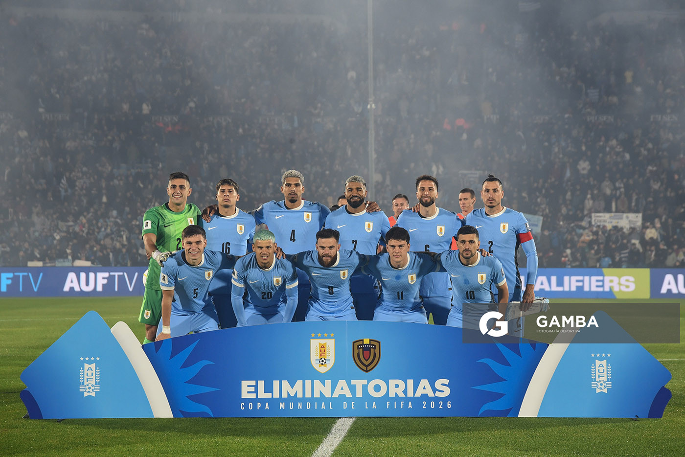 Titulares de Uruguay. Eliminatorias Sudamericanas. Estadio Centenario.