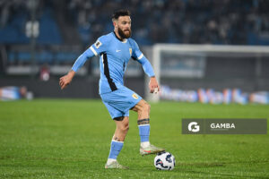 Nahitan Nández, de Uruguay. Eliminatorias Sudamericanas. Estadio Centenario.
