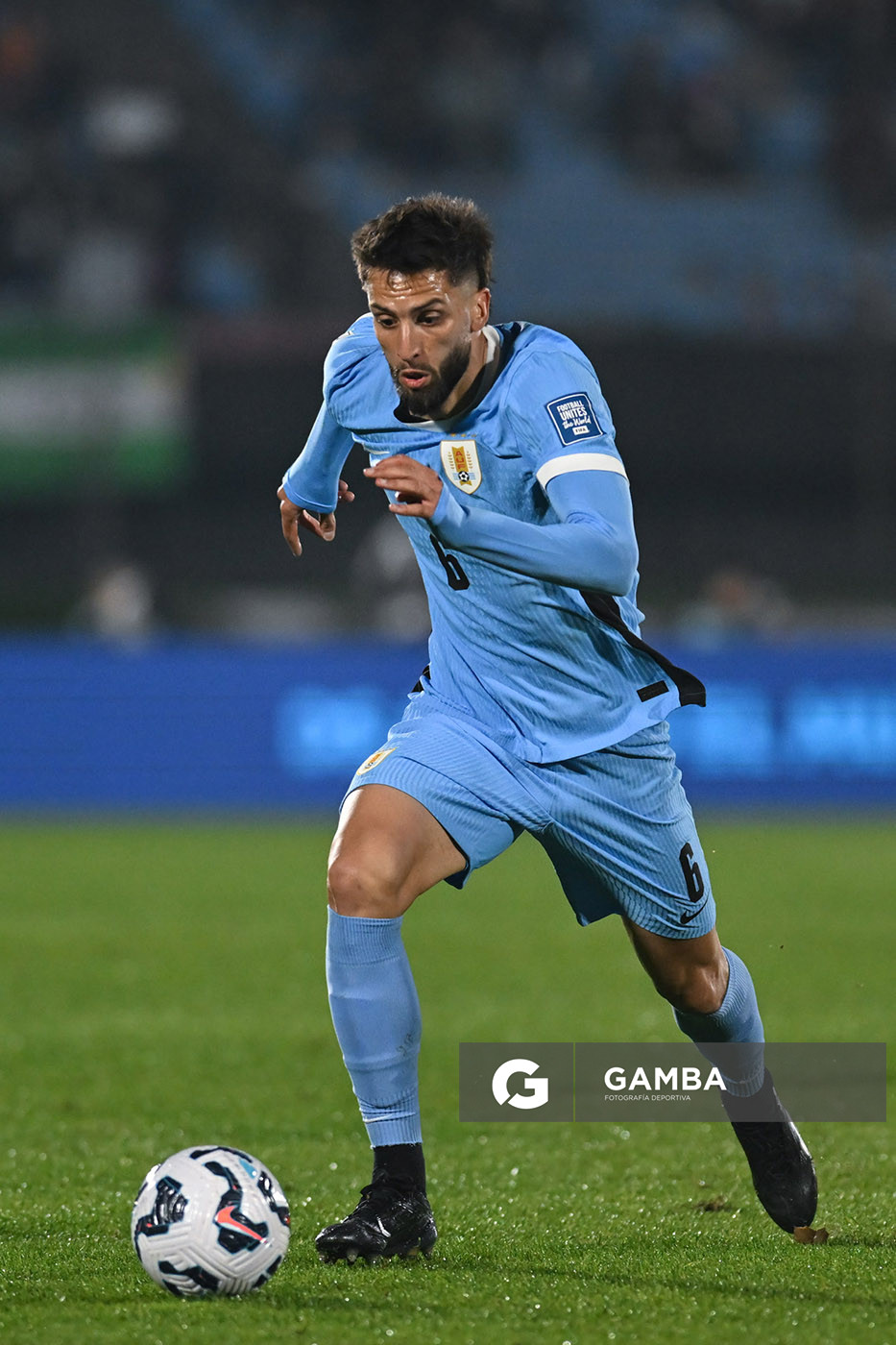 Rodrigo Bentancur, de Uruguay. Eliminatorias Sudamericanas. Estadio Centenario.