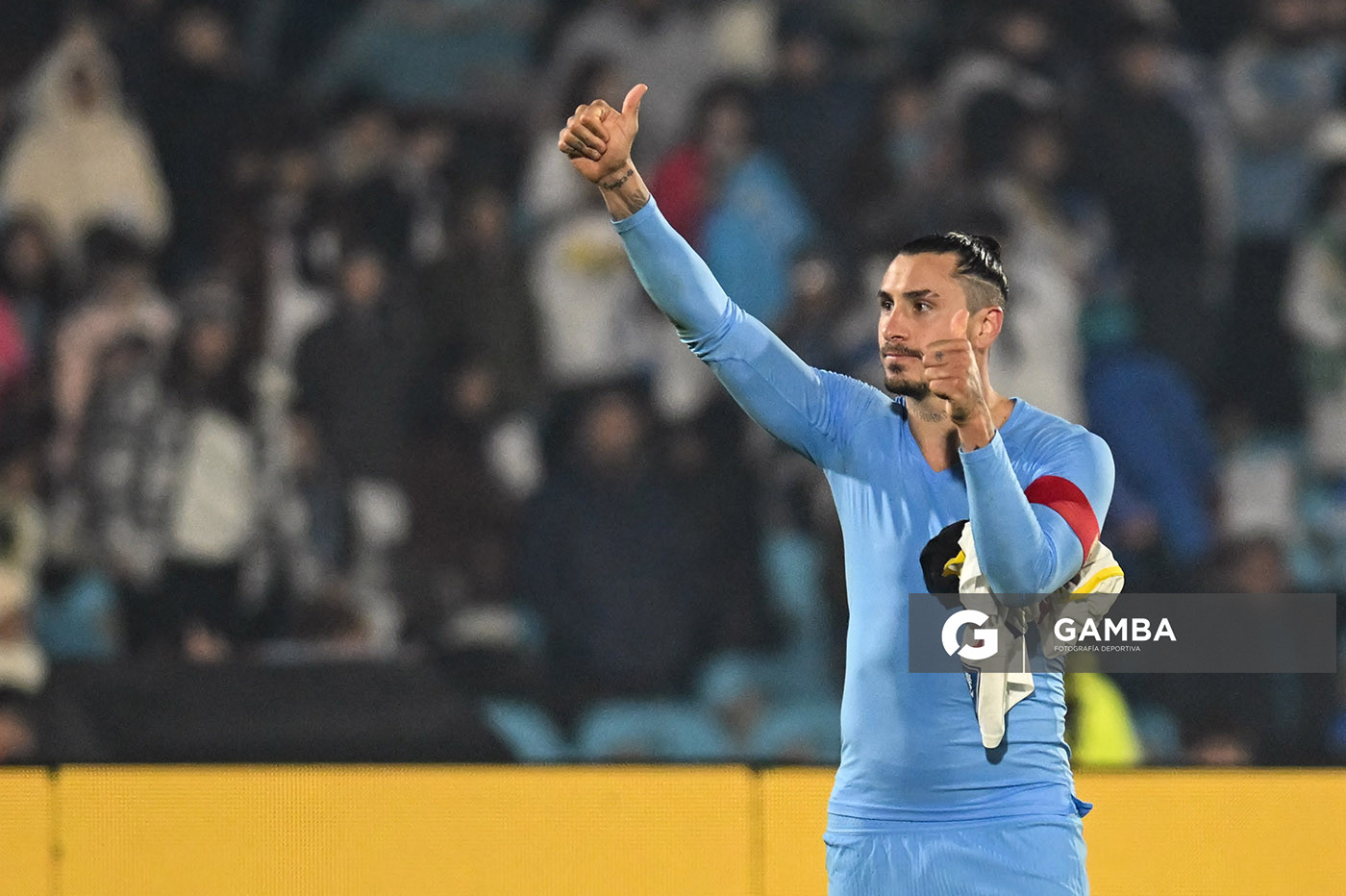José María Giménez, de Uruguay. Eliminatorias Sudamericanas. Estadio Centenario.
