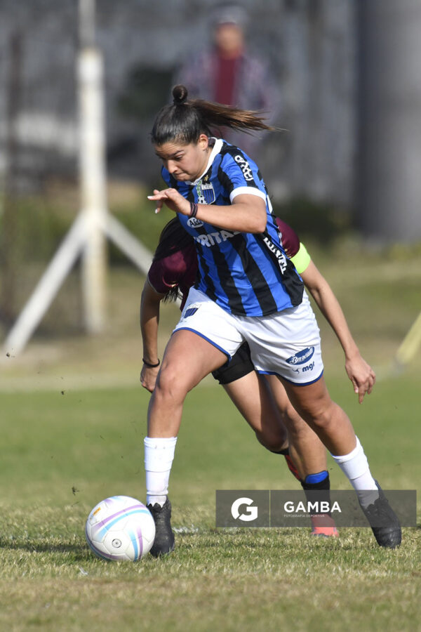 Julieta Lados, de Liverpool. Campeonato Uruguayo de Fútbol Femenino. Parque Ancap.