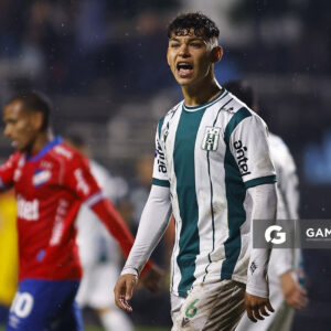 Thiago Espinosa, de Racing. Torneo Intermedio. Estadio Parque Alfredo V. Viera.