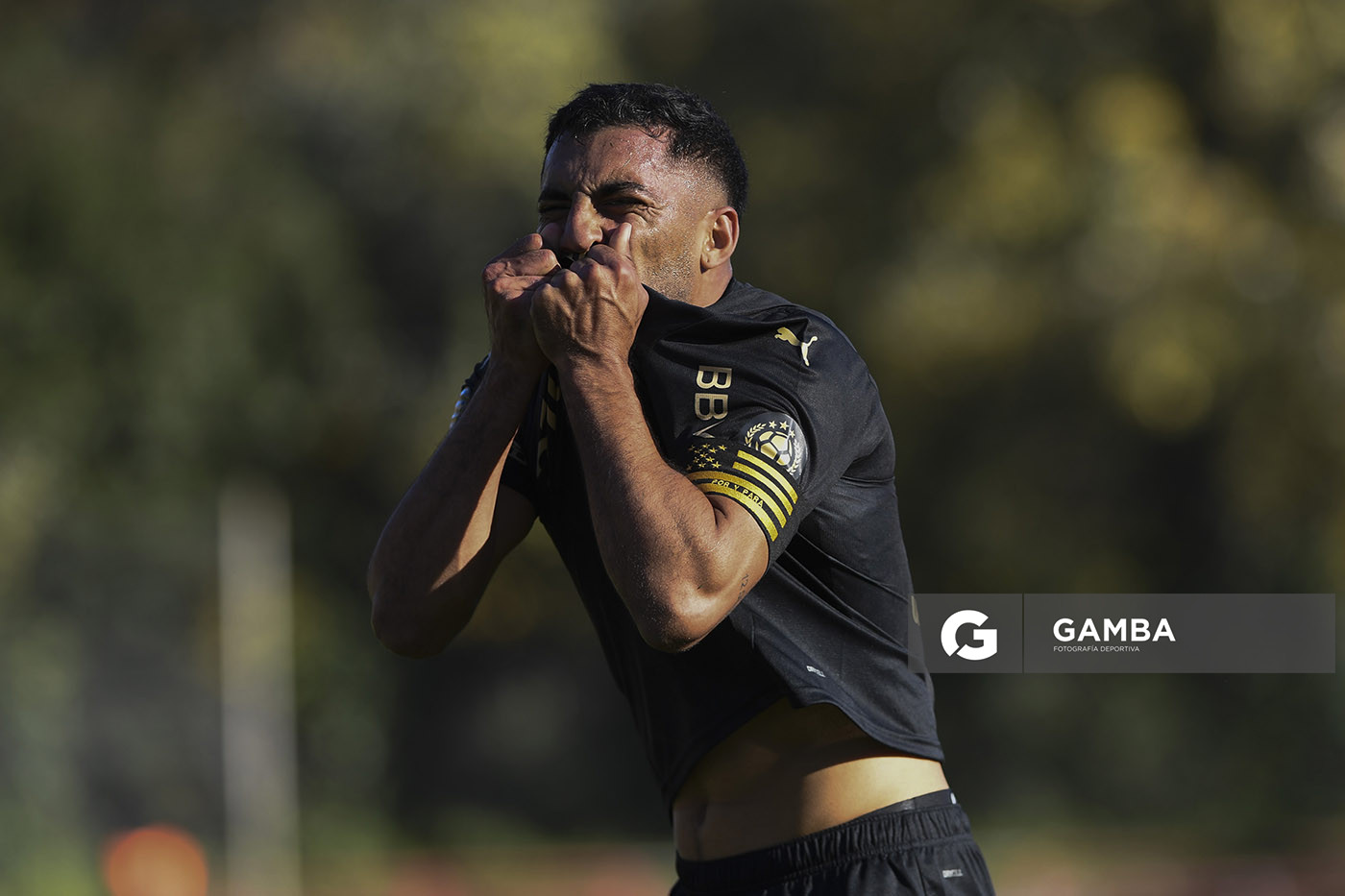 Maximiliano Olivera, de Peñarol. Torneo Intermedio. Estadio Parque Saroldi.