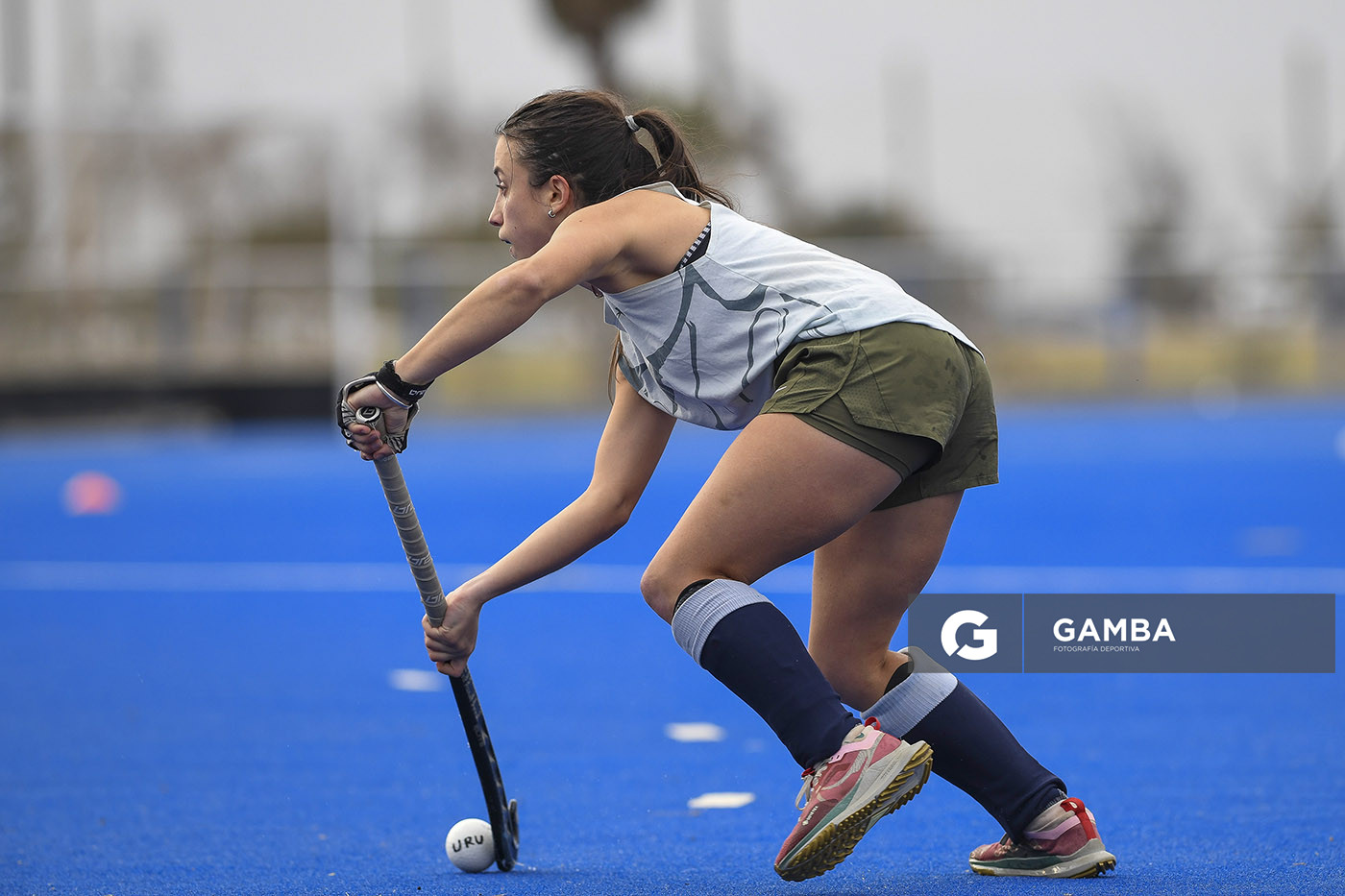 Sol Amadeo Gaviña. Cancha Celeste. Entrenamiento de la selección uruguaya femenina de Hockey.