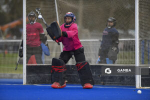 María Eugenia Montans. Cancha Celeste. Entrenamiento de la selección uruguaya femenina de Hockey.