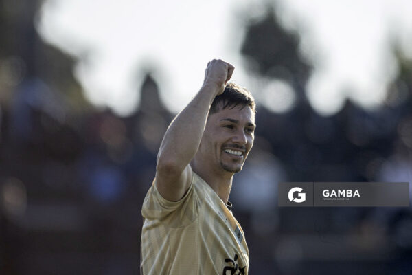 Maximiliano Silvera, de Peñarol. Torneo Intermedio. Estadio Belvedere.
