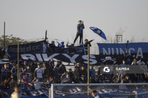 Hinchas de Liverpool. Torneo Intermedio. Estadio Belvedere.