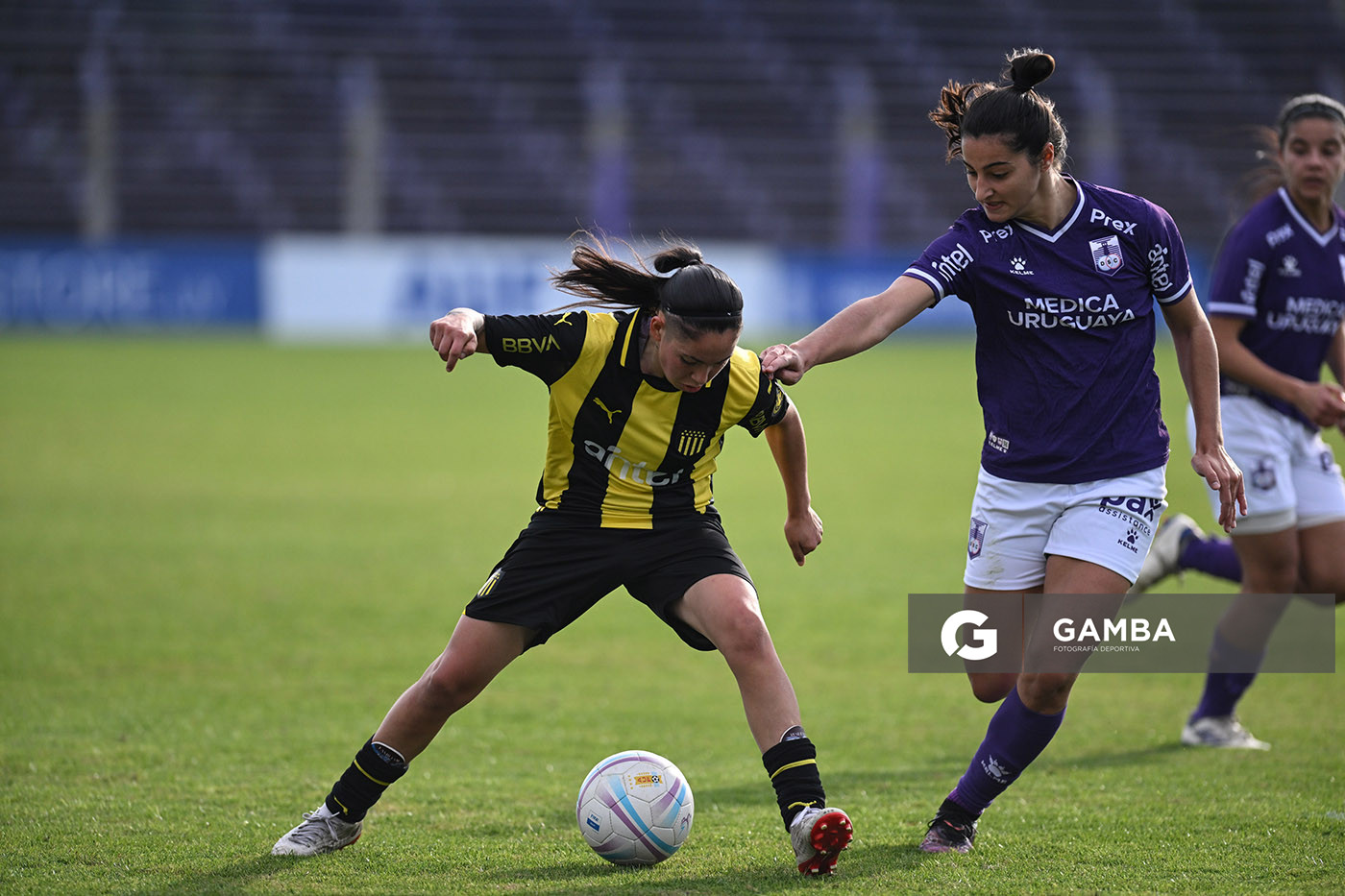 Érika Vidiella, de Peñarol. Campeonato Uruguayo de Fútbol Femenino. Estadio Luis Franzini.