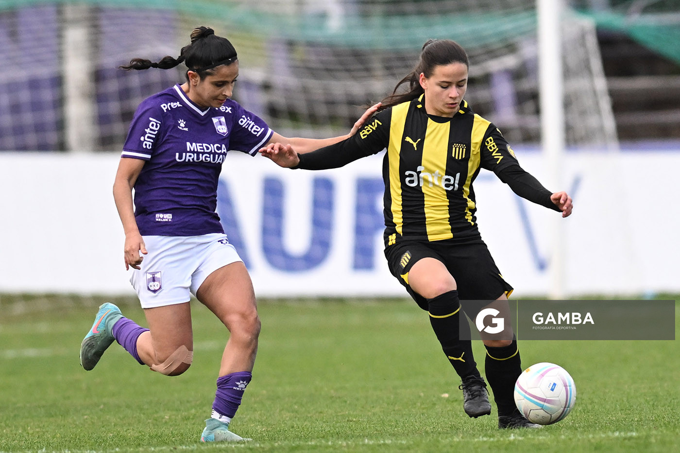 Kristen Horvath, de Peñarol. Campeonato Uruguayo de Fútbol Femenino. Estadio Luis Franzini.