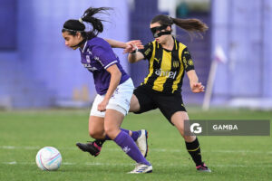 María González, de Defensor Sporting. Campeonato Uruguayo de Fútbol Femenino. Estadio Luis Franzini.