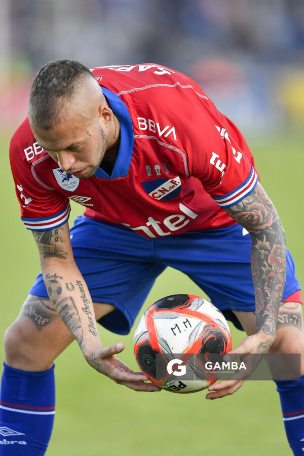Nicolás López, de Nacional. Torneo Intermedio. Estadio Silvestre Octavio Landoni.