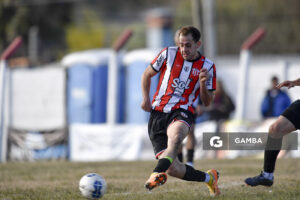 Kevin Camejo, de Atenas. 21ª Copa Nacional de Clubes. Parque Lorenzo Costa Montano.