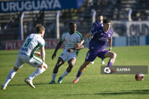 Patricio Pacífico, de Defensor Sporting. Torneo Intermedio. Estadio Luis Franzini.