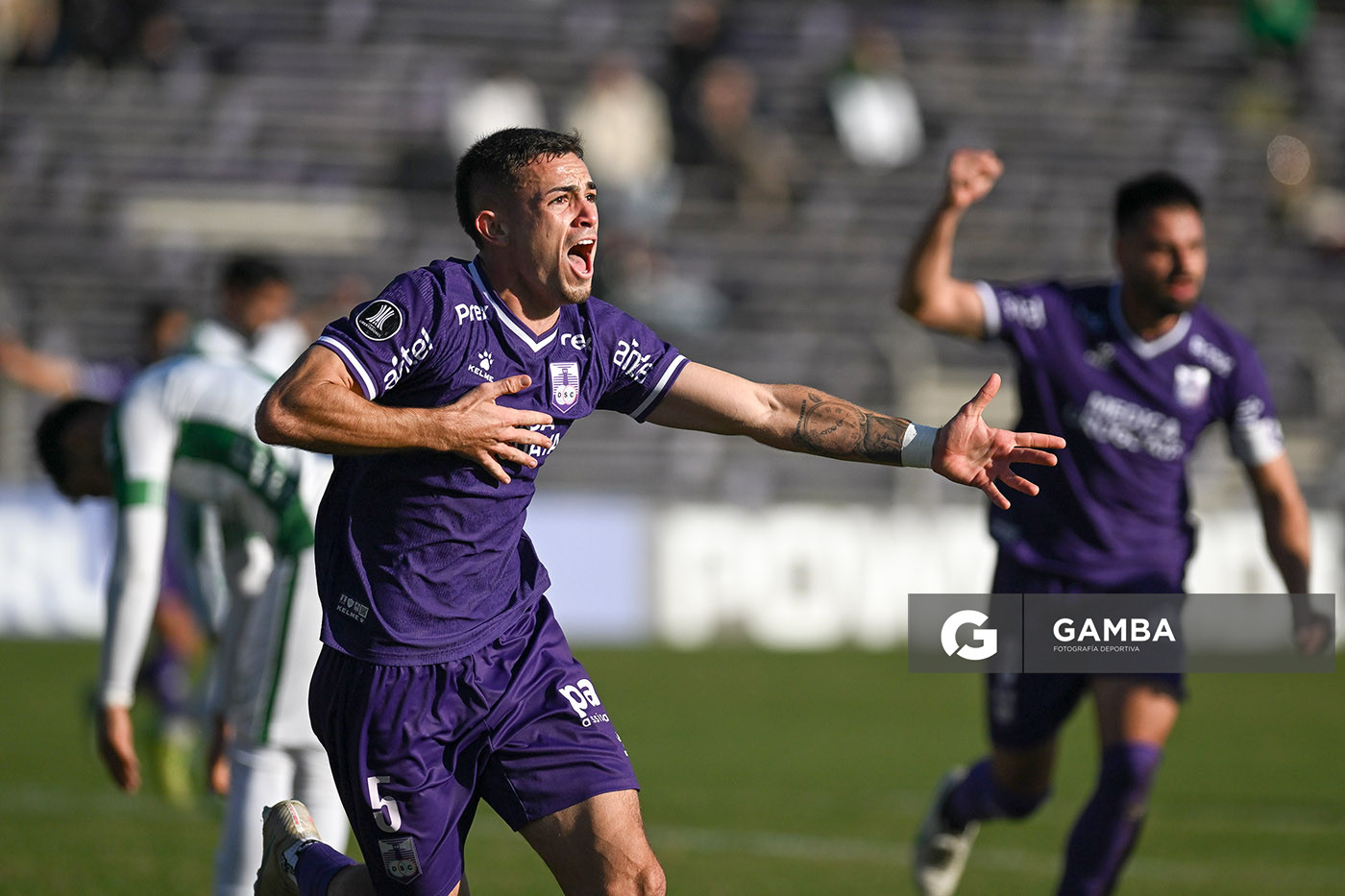 Germán Barrios, de Defensor Sporting. Torneo Intermedio. Estadio Luis Franzini.