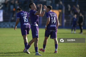 Germán Barrios, de Defensor Sporting. Torneo Intermedio. Estadio Luis Franzini.