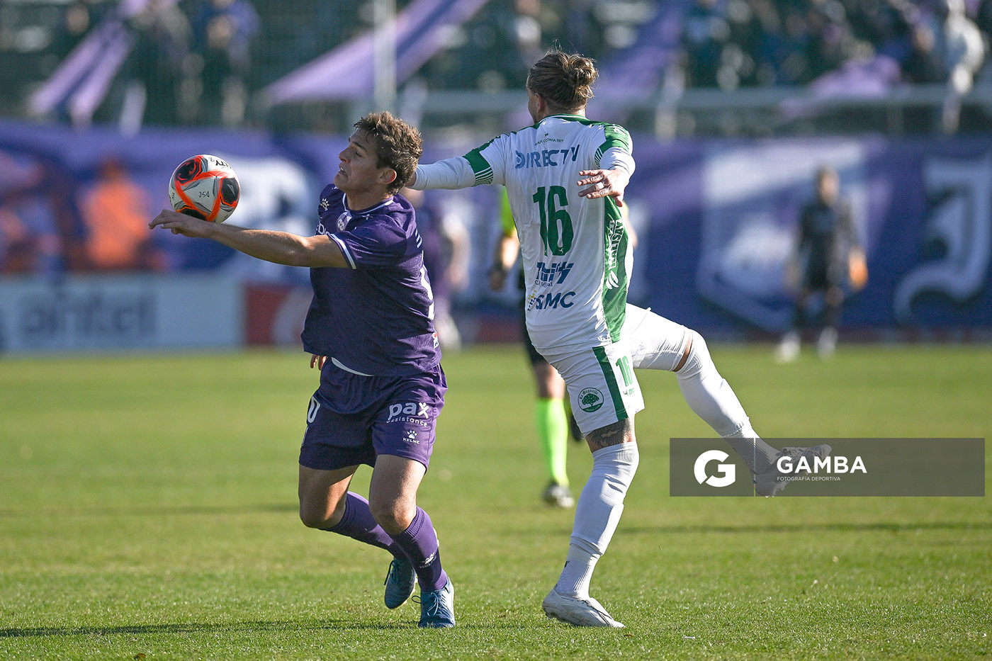 Augusto Cambón, de Defensor Sporting. Torneo Intermedio. Estadio Luis Franzini.