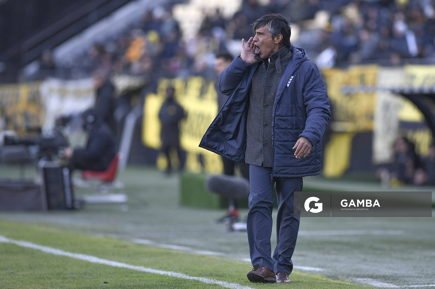 Tabaré Silva, Torneo Intermedio. Estadio Campeón del Siglo.