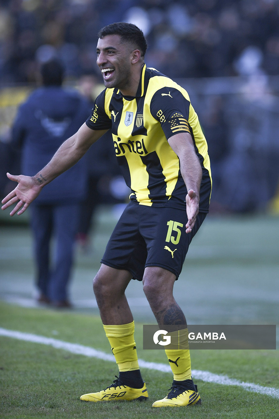 Maximiliano Olivera, Torneo Intermedio. Estadio Campeón del Siglo.