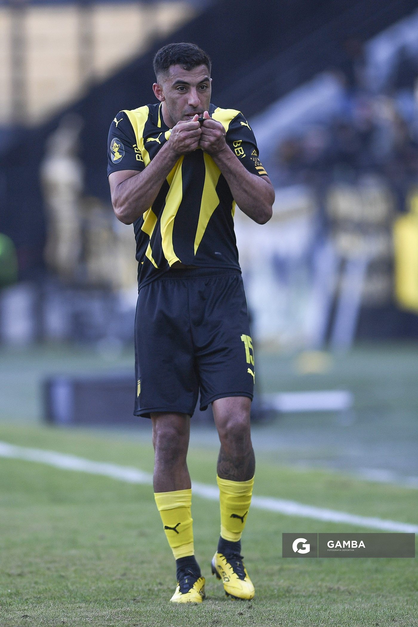 Maximiliano Olivera, Torneo Intermedio. Estadio Campeón del Siglo.