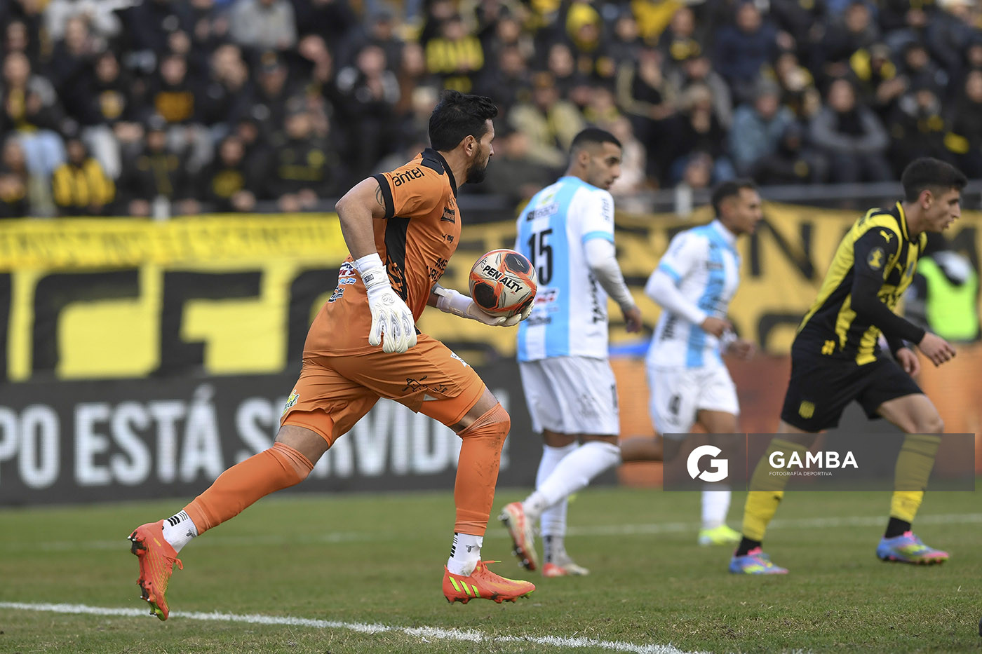 Mathías Cubero, Torneo Intermedio. Estadio Campeón del Siglo.