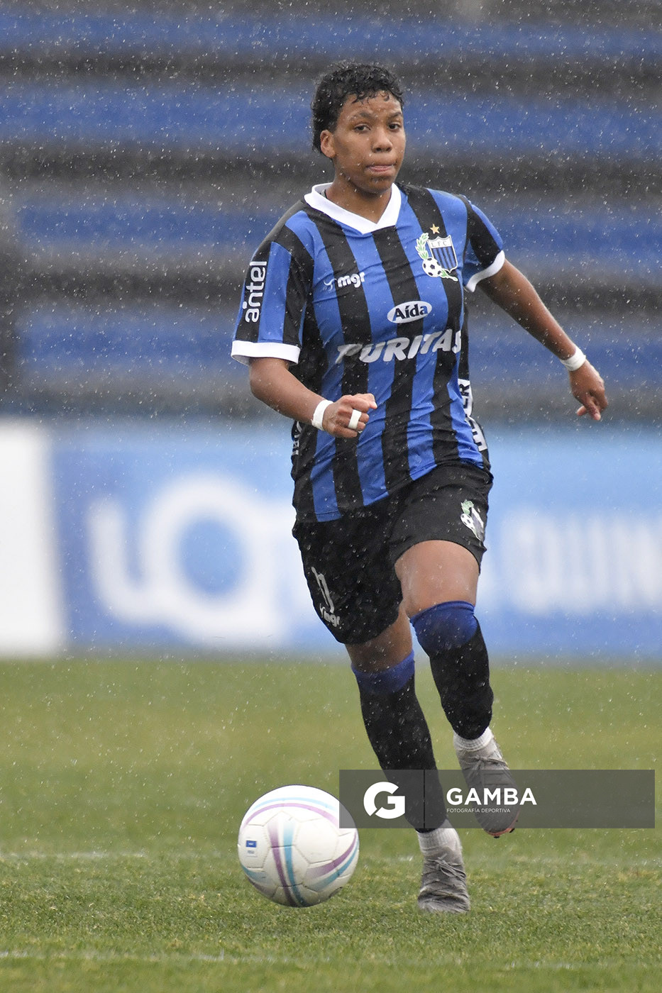 Ilana Guedes, de Liverpool. Campeonato Uruguayo de Fútbol Femenino. Estadio Belvedere.