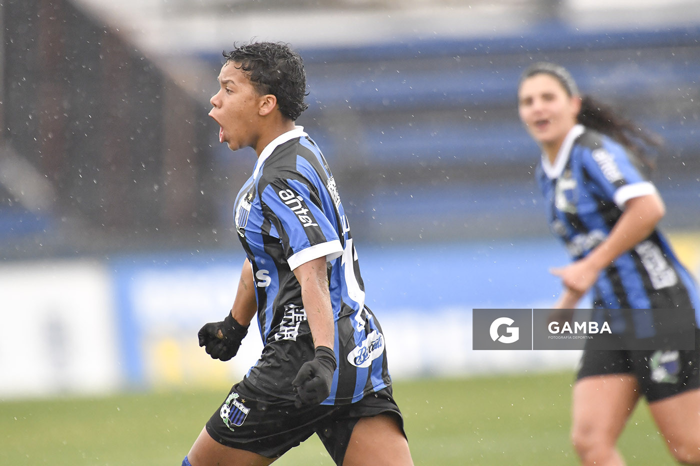 Ilana Guedes, de Liverpool. Campeonato Uruguayo de Fútbol Femenino. Estadio Belvedere.
