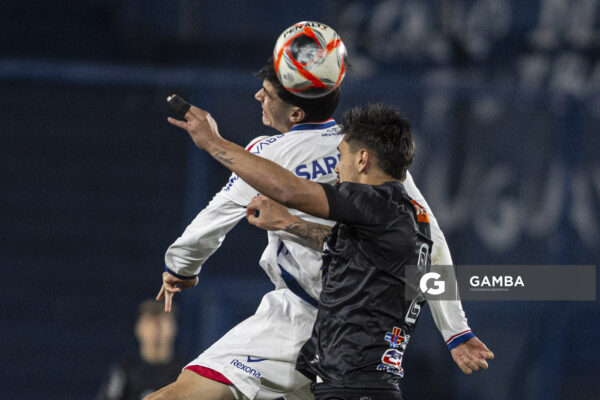Gonzalo Petit, de Nacional. Torneo Intermedio. Estadio Gran Parque Central.