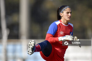 Josefina Villanueva, golera de Nacional. Campeonato Uruguayo de Fútbol Femenino. Estadio Parque Ancap.