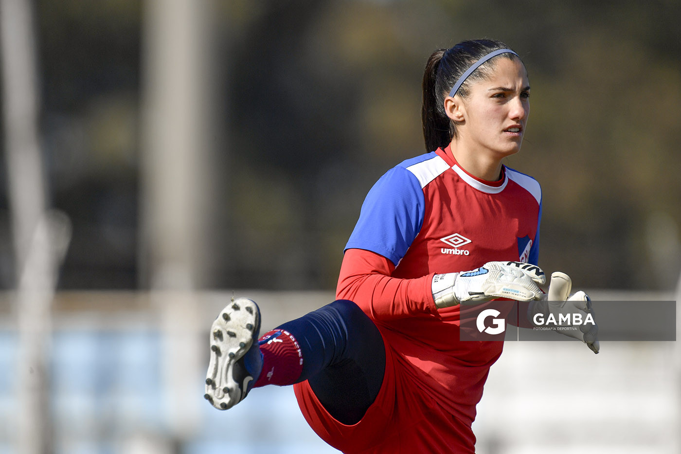 Josefina Villanueva, golera de Nacional. Campeonato Uruguayo de Fútbol Femenino. Estadio Parque Ancap.