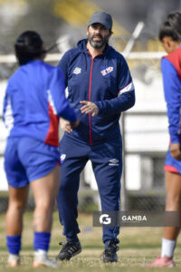 Nicolás Sierra, preparador físico de Nacional. Campeonato Uruguayo de Fútbol Femenino. Estadio Parque Ancap.