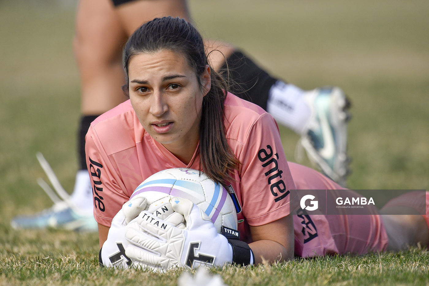 Florencia Porley, golera, de Liverpool. Campeonato Uruguayo de Fútbol Femenino. Estadio Parque Ancap.