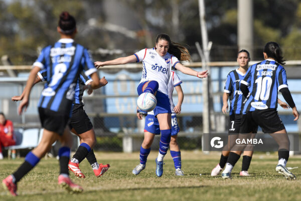 Sofía Oxandabarat, de Nacional. Campeonato Uruguayo de Fútbol Femenino. Estadio Parque Ancap.