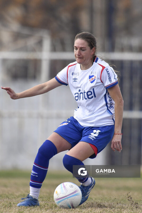Sofía Oxandabarat, de Nacional. Campeonato Uruguayo de Fútbol Femenino. Estadio Parque Ancap.